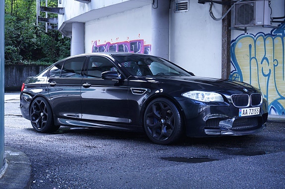BMW M5 10 of 30