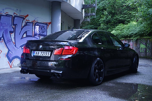 BMW M5 5 of 5