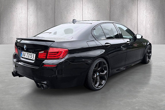 BMW M5 18 of 30