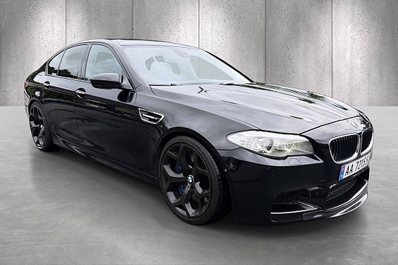 BMW M5 12 of 30