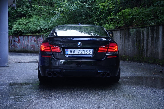 BMW M5 4 of 5