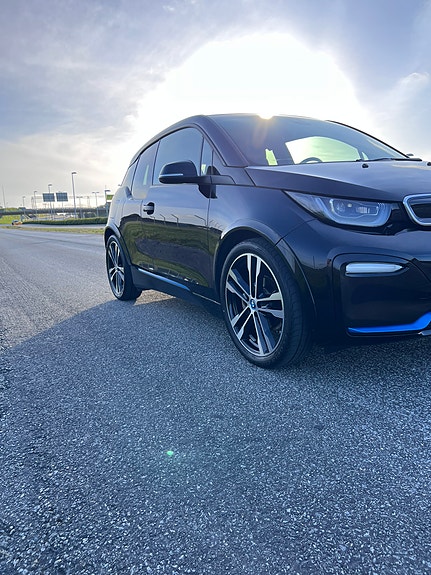 BMW i3s 4 of 5