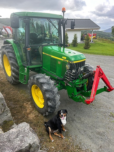 John Deere 6310se 3 of 5