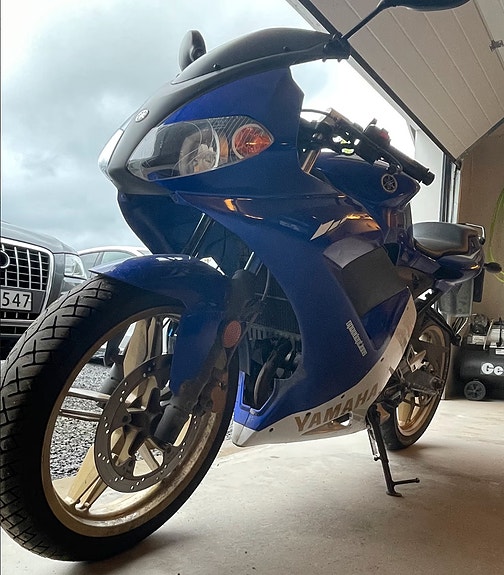 Yamaha TZR 50 2 of 5