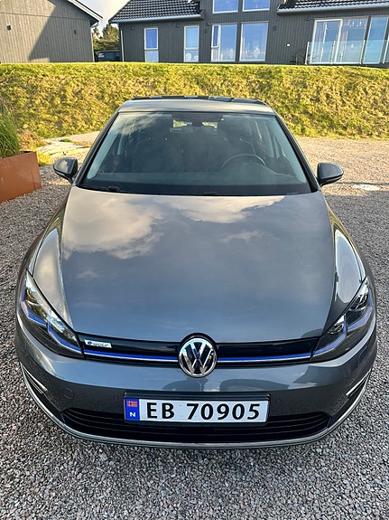 Volkswagen e-Golf VII 5 of 5