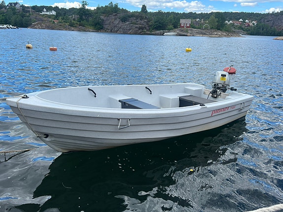 Pioner Maxi plastbåt, grå 4 of 5