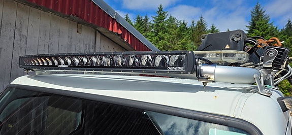 Mitsubishi Canter Fuso 2 of 5