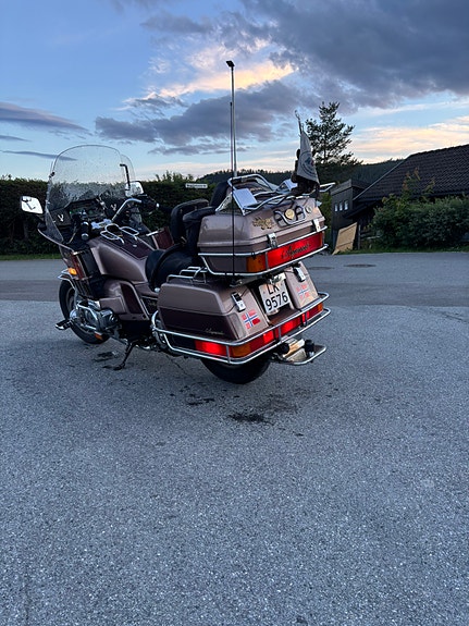 Honda GL 1200 Goldwing 5 of 5