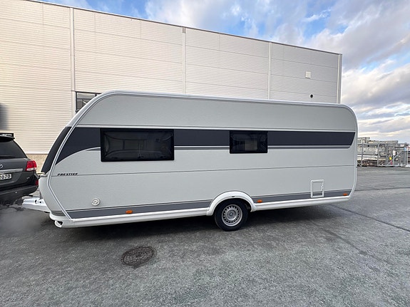 Hobby 560 FC Prestige 12 ÅRS FUKTGARANTI / STEKEOVN / TRUMA / C - SITTEGRUPPE 3 of 5