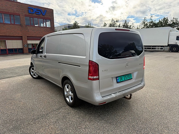 Mercedes-Benz Vito 119 4 of 5
