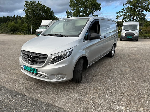 Mercedes-Benz Vito 119 2 of 5