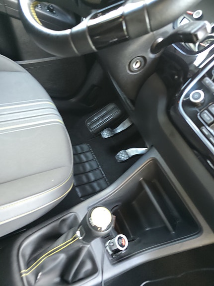 Volkswagen UP! 16 of 22