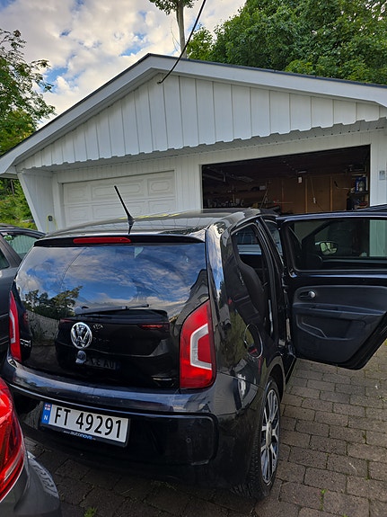 Volkswagen UP! 12 of 22