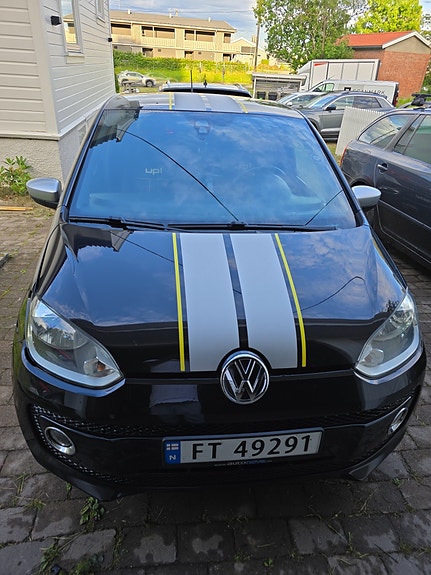 Volkswagen UP! 22 of 22