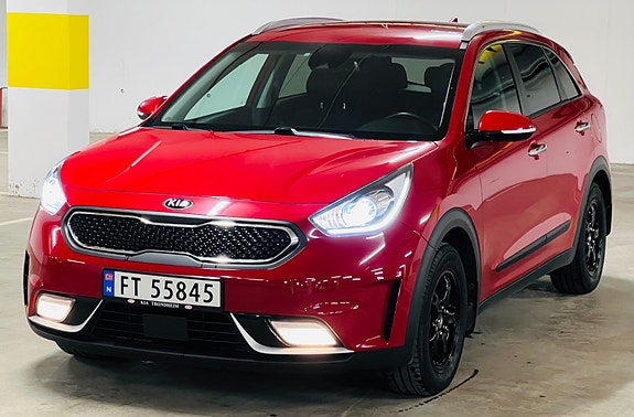 Kia Niro 2 of 5