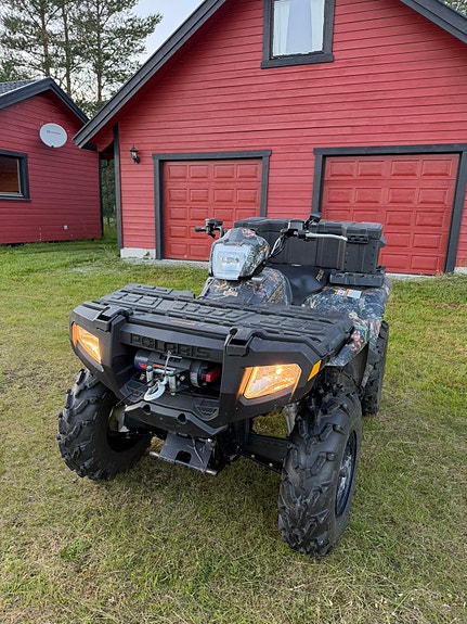 Polaris Sportsman 4 of 5