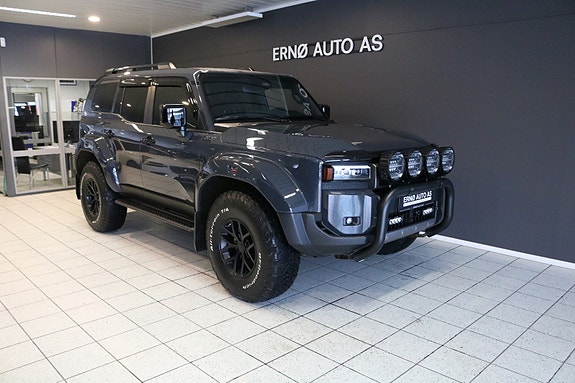 Toyota Land Cruiser 3 of 5