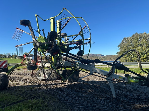 Claas Liner 2800 5 of 5