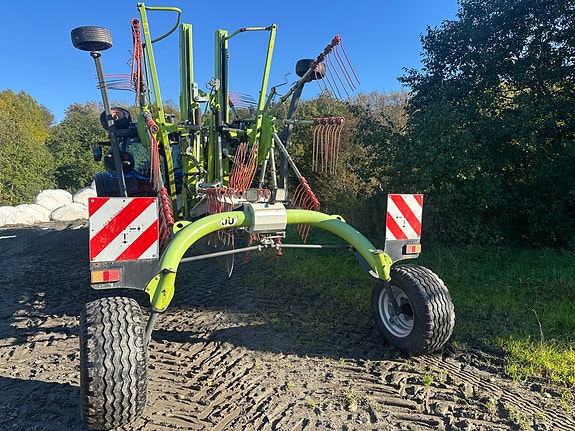 Claas Liner 2800 3 of 5