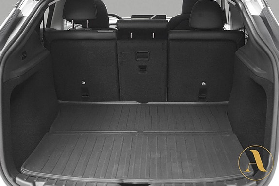 Tesla Model Y 5 of 5
