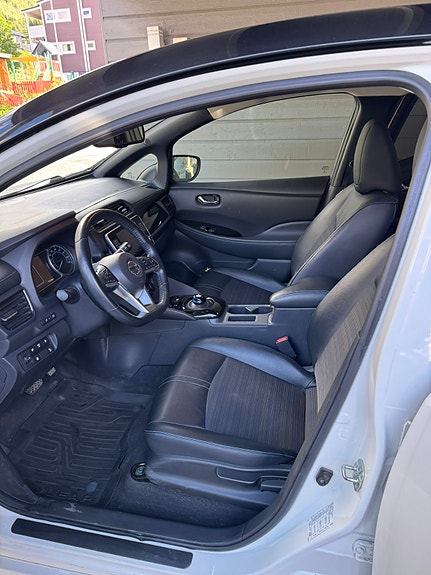Nissan Leaf 5 of 5