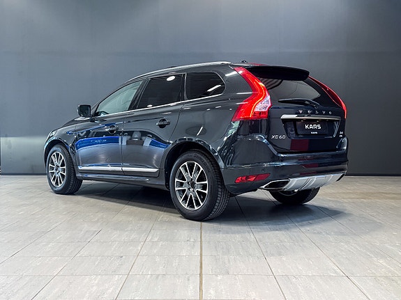Volvo XC60 3 of 5