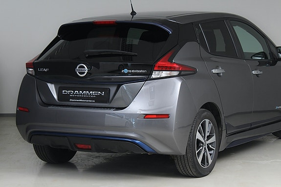 Nissan Leaf 4 of 5