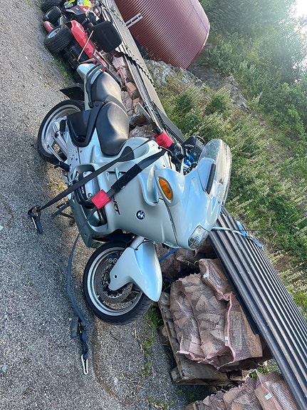 BMW R 1100 RT 2 of 3