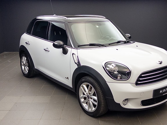MINI Countryman Cooper 3 of 5