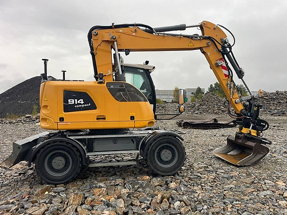 Liebherr A 914 Compact Litronic 3 of 5