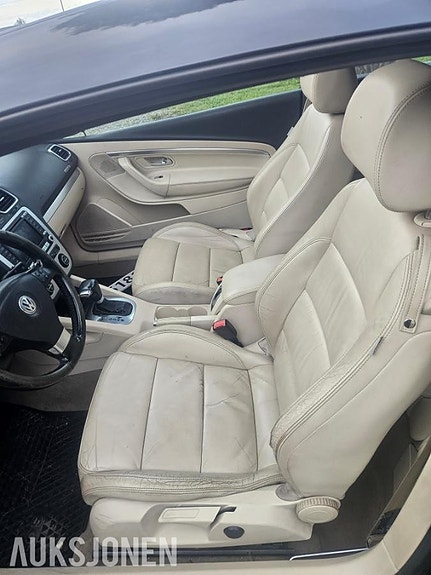 Volkswagen Eos 5 of 5