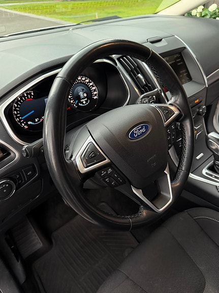 Ford S-MAX 7 of 20