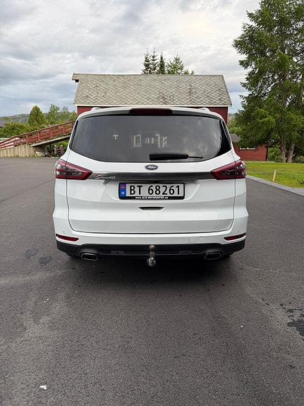 Ford S-MAX 4 of 20