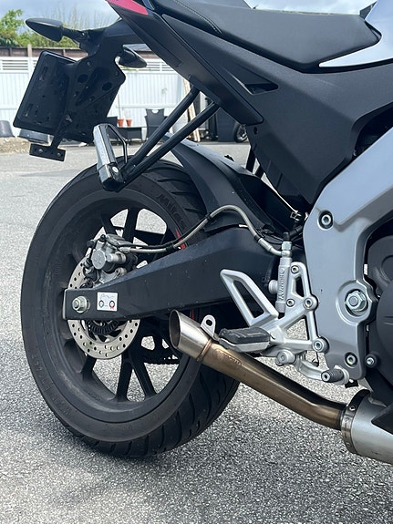Aprilia Tuono 125 5 of 5