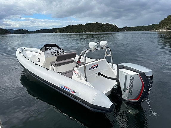Hurtiggående RIB - Revenger 715 4 of 4
