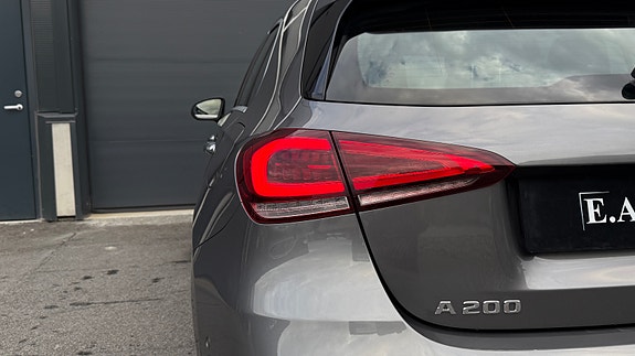 Mercedes-Benz A200 11 of 30
