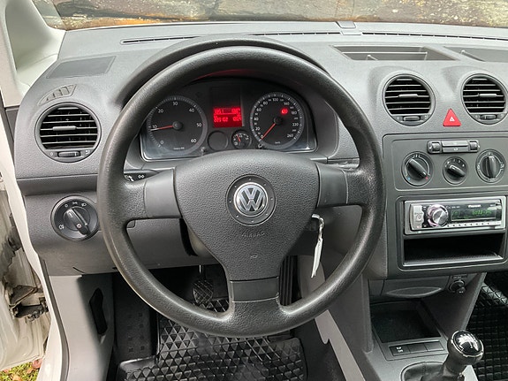Volkswagen Caddy 4 of 5