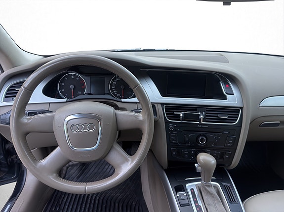 Audi A4 15 of 26