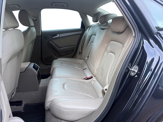 Audi A4 10 of 26