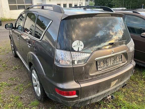 Mitsubishi Outlander 4 of 5