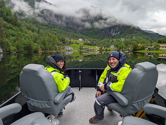 Luxury Sightseeing 24 Pontoon 5 of 5
