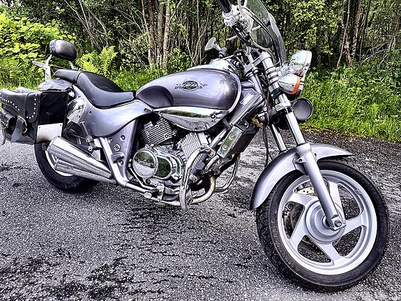 Kymco Venox 250 3 of 4
