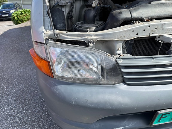 Toyota HiAce 3 of 20