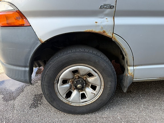 Toyota HiAce 7 of 20