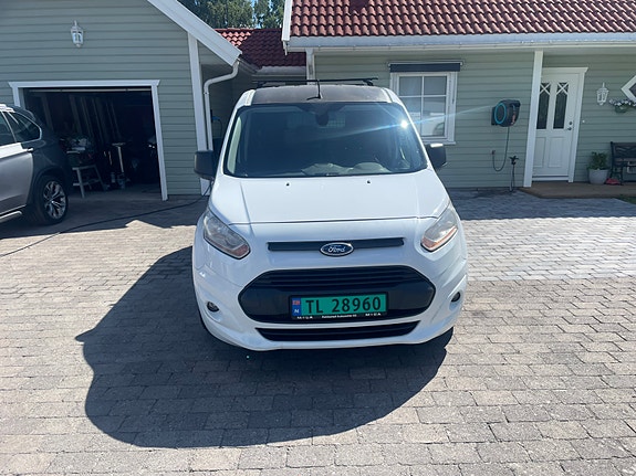 Ford Transit Connect 3 of 9