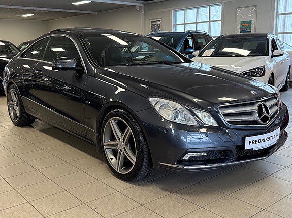 Mercedes-Benz E220 5 of 5