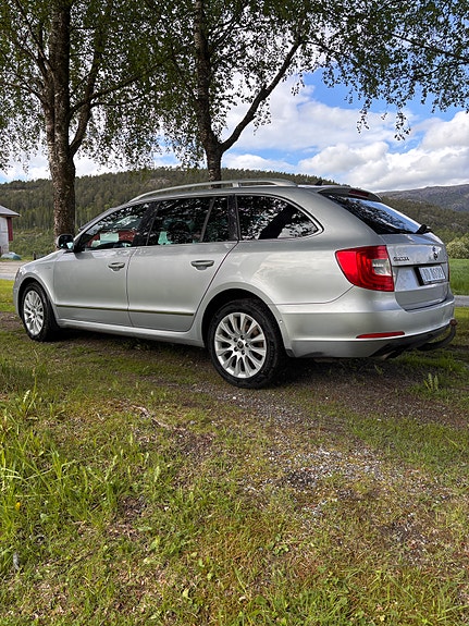 Skoda Superb 5 of 5