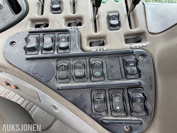 CASE IH MXU135 TRAKTOR MED STOLL ROBUST F36 FRONTLASTER 27 of 30