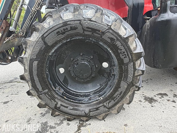CASE IH MXU135 TRAKTOR MED STOLL ROBUST F36 FRONTLASTER 8 of 30