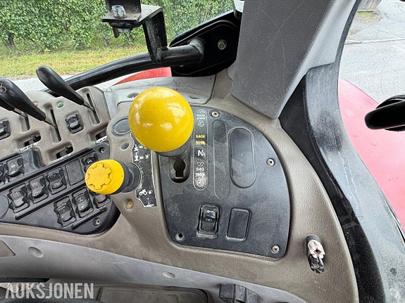 CASE IH MXU135 TRAKTOR MED STOLL ROBUST F36 FRONTLASTER 28 of 30